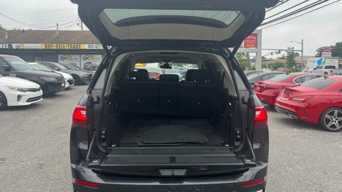 Used 2022 BMW X7 xDrive40i w/ Premium Package image 12