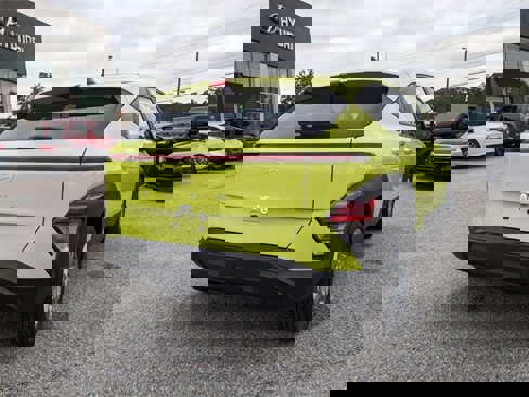 New 2025 Hyundai Kona SE image 4