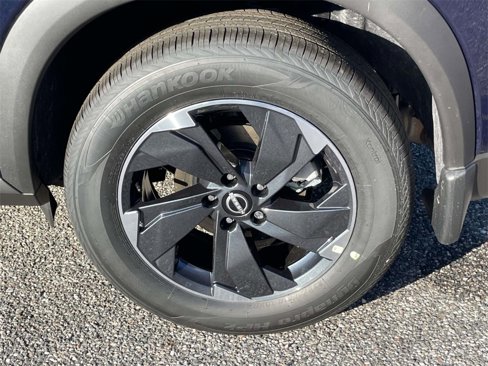 New 2026 Nissan Rogue SV image 9