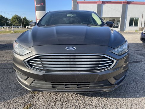 Used 2018 Ford Fusion SE image 3