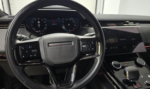 Used 2023 Land Rover Range Rover Sport SE Dynamic image 4