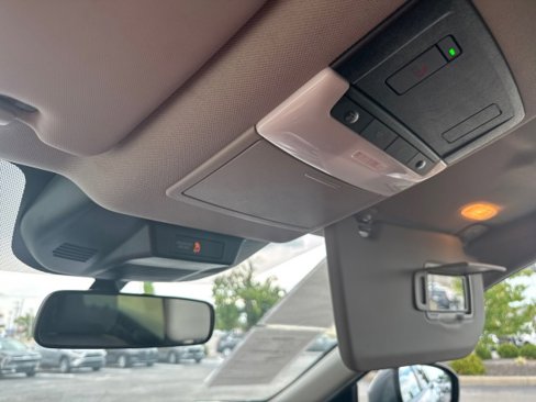 Used 2024 Nissan Rogue SV image 13