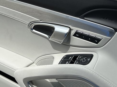 Used 2025 Porsche 718 Boxster GTS image 25