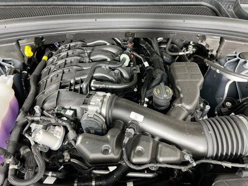 New 2025 Jeep Grand Cherokee L Laredo image 31