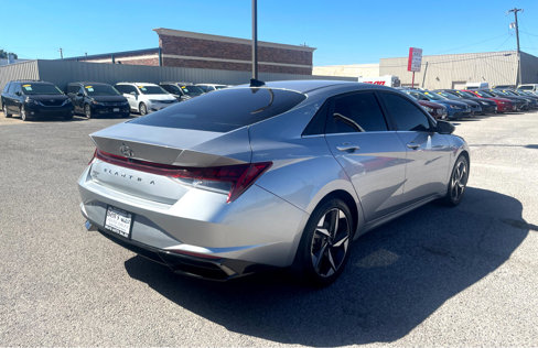 Used 2021 Hyundai Elantra SEL w/ Convenience + Premium Package image 6