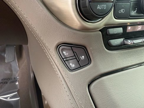 Used 2019 GMC Yukon XL Denali w/ Denali Ultimate Package image 22