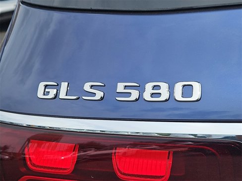 New 2026 Mercedes-Benz GLS 580 4MATIC image 14