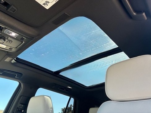 New 2025 Chevrolet Tahoe Premier w/ Sun And Tow Package image 16