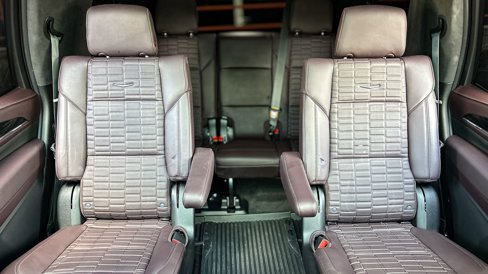 Used 2024 Cadillac Escalade V w/ LPO, ONYX Package image 43
