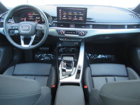 Used 2025 Audi A5 2.0T Premium Plus image 3
