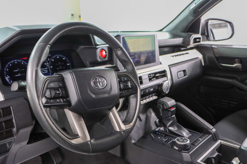 Used 2024 Toyota Tacoma TRD Off-Road image 22