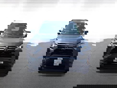 Used 2024 Toyota RAV4 XLE image 4