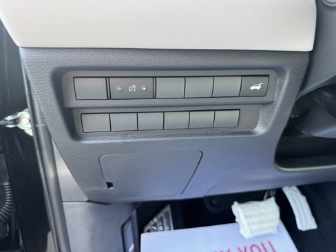 New 2025 Mitsubishi Outlander SEL image 16