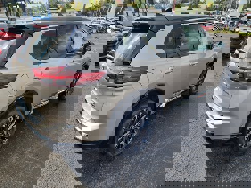 New 2026 Nissan Rogue Platinum image 8