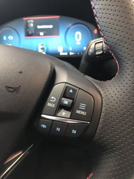 New 2025 Ford Escape ST-Line Select image 24