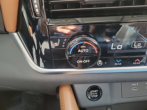 New 2026 Nissan Rogue Platinum image 21