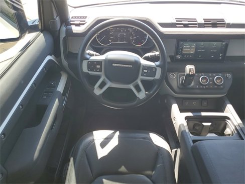 Used 2023 Land Rover Defender 110 S image 29