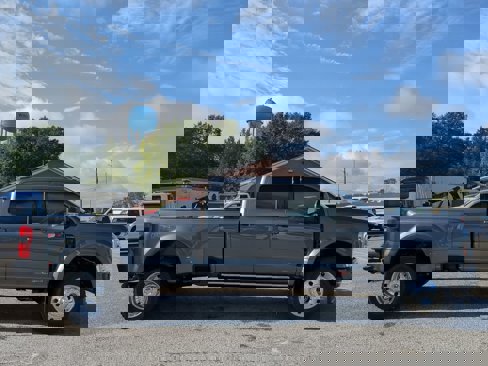 New 2026 Ford F450 Platinum w/ FX4 Off-Road Package image 2