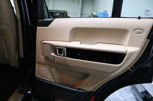 Used 2010 Land Rover Range Rover HSE LUX image 39