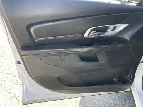 Used 2017 GMC Terrain SLE image 20
