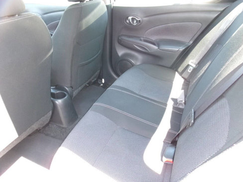 Used 2018 Nissan Versa SV image 11