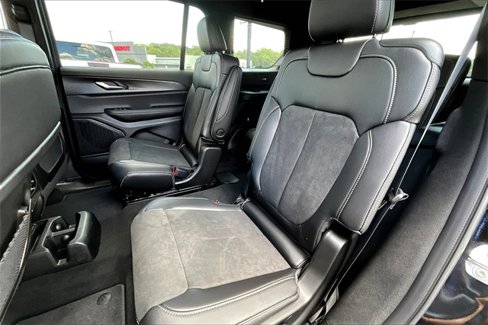 New 2025 Jeep Grand Cherokee L Altitude image 10