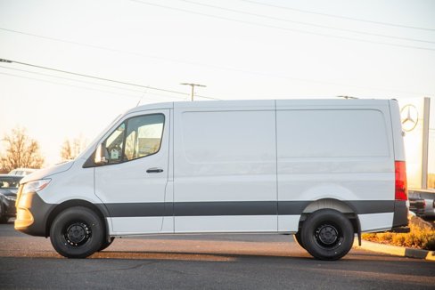 Used 2025 Mercedes-Benz Sprinter 2500 image 5
