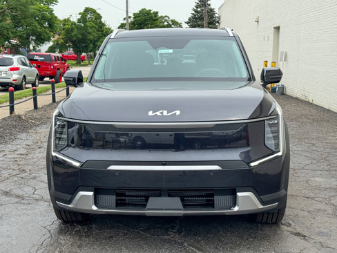 New 2026 Kia EV9 Wind image 10