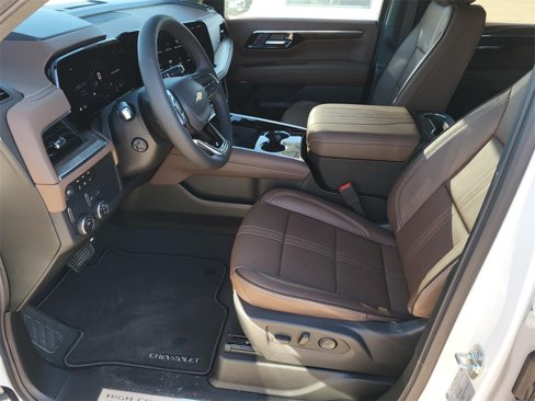 New 2025 Chevrolet Suburban High Country image 24
