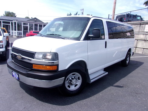 Used 2016 Chevrolet Express 3500 LT w/ LT Preferred Equipment Group image 3