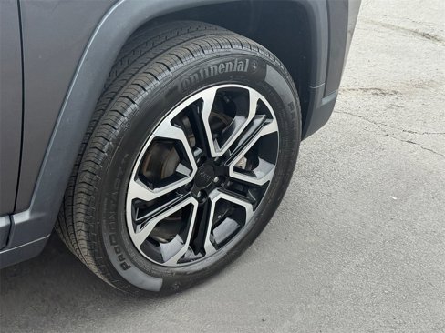 Certified 2022 Jeep Compass Limited image 8