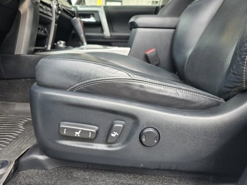 Used 2018 Toyota 4Runner Limited image 11