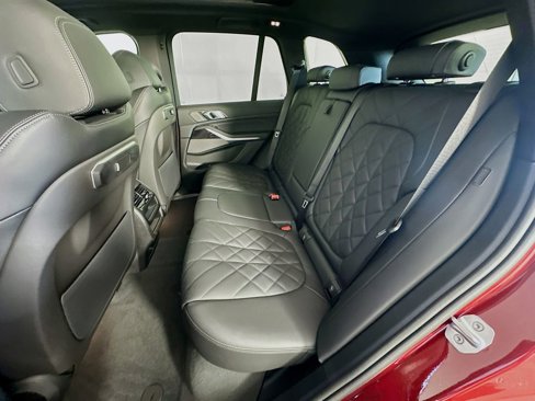 New 2026 BMW X5 xDrive40i w/ M Sport Package image 32