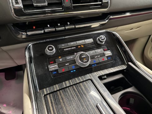 Used 2020 Lincoln Navigator L Black Label image 40