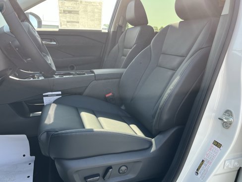 New 2025 Nissan Rogue SL w/ SL Premium Package image 12