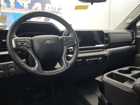 Used 2023 Chevrolet Silverado 1500 LT Trail Boss image 18