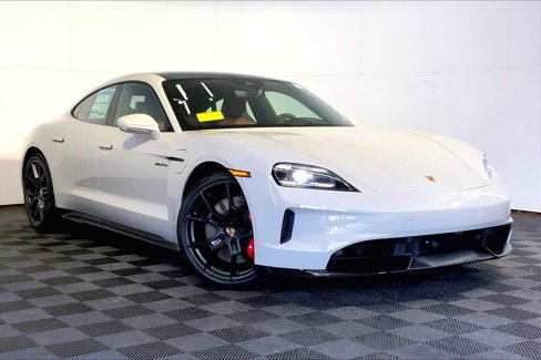 New 2025 Porsche Taycan GTS image 9