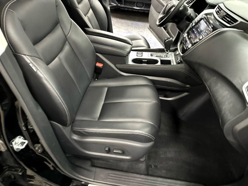 Used 2023 Nissan Murano SV image 31