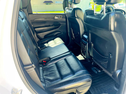 Used 2016 Jeep Grand Cherokee Limited image 28