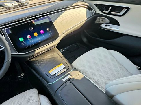 New 2026 Mercedes-Benz E 350 4MATIC Sedan image 31