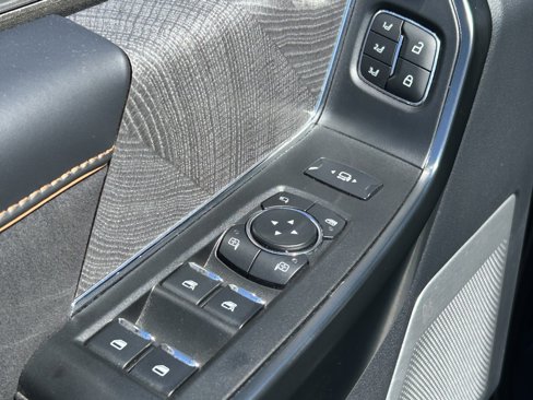 Used 2024 Ford F250 Platinum image 30