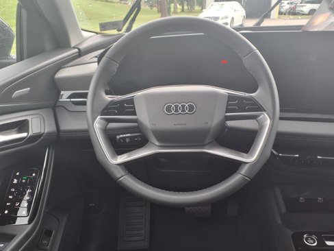 New 2025 Audi Q6 e-tron Premium Plus image 11