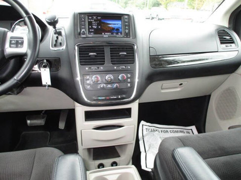 Used 2017 Dodge Grand Caravan SE w/ Power Window Group image 18