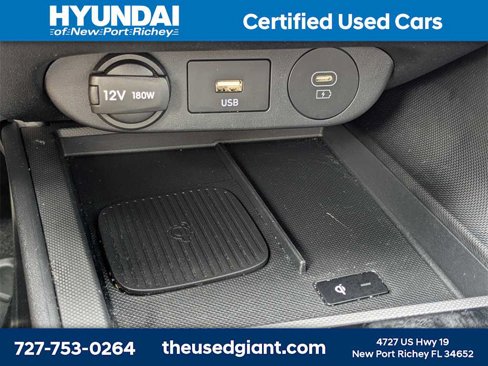 Certified 2025 Hyundai Elantra Sport image 21