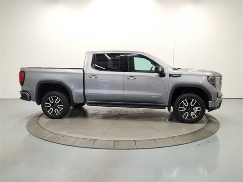 Used 2024 GMC Sierra 1500 AT4 w/ Technology Package image 9