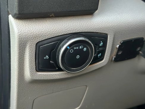 Used 2017 Ford F250 XL w/ Power Equipment Group image 25