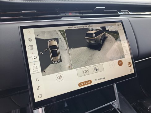 New 2025 Land Rover Range Rover SE image 16