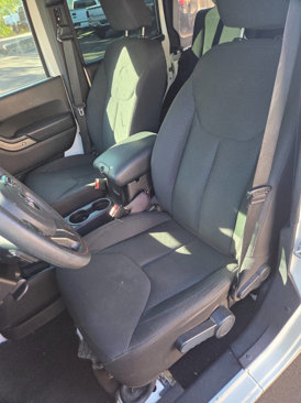 Used 2015 Jeep Wrangler Unlimited Sport image 9