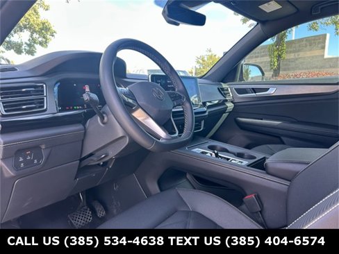 Used 2024 Volkswagen Atlas Cross Sport SE image 23