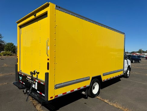 Used 2024 Ford E-350 and Econoline 350 Super Duty w/ Driver's Safety Package image 9